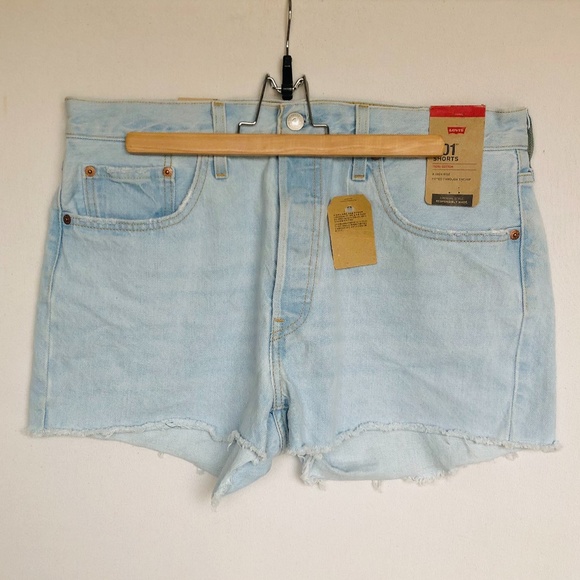 LEVI'S 501 Shorts Size 32 High Rise Denim Cotton Raw Hem Plus - Picture 2 of 5